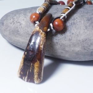 Mens/Womens Genuine Bear Claw Hair Pipe Necklace